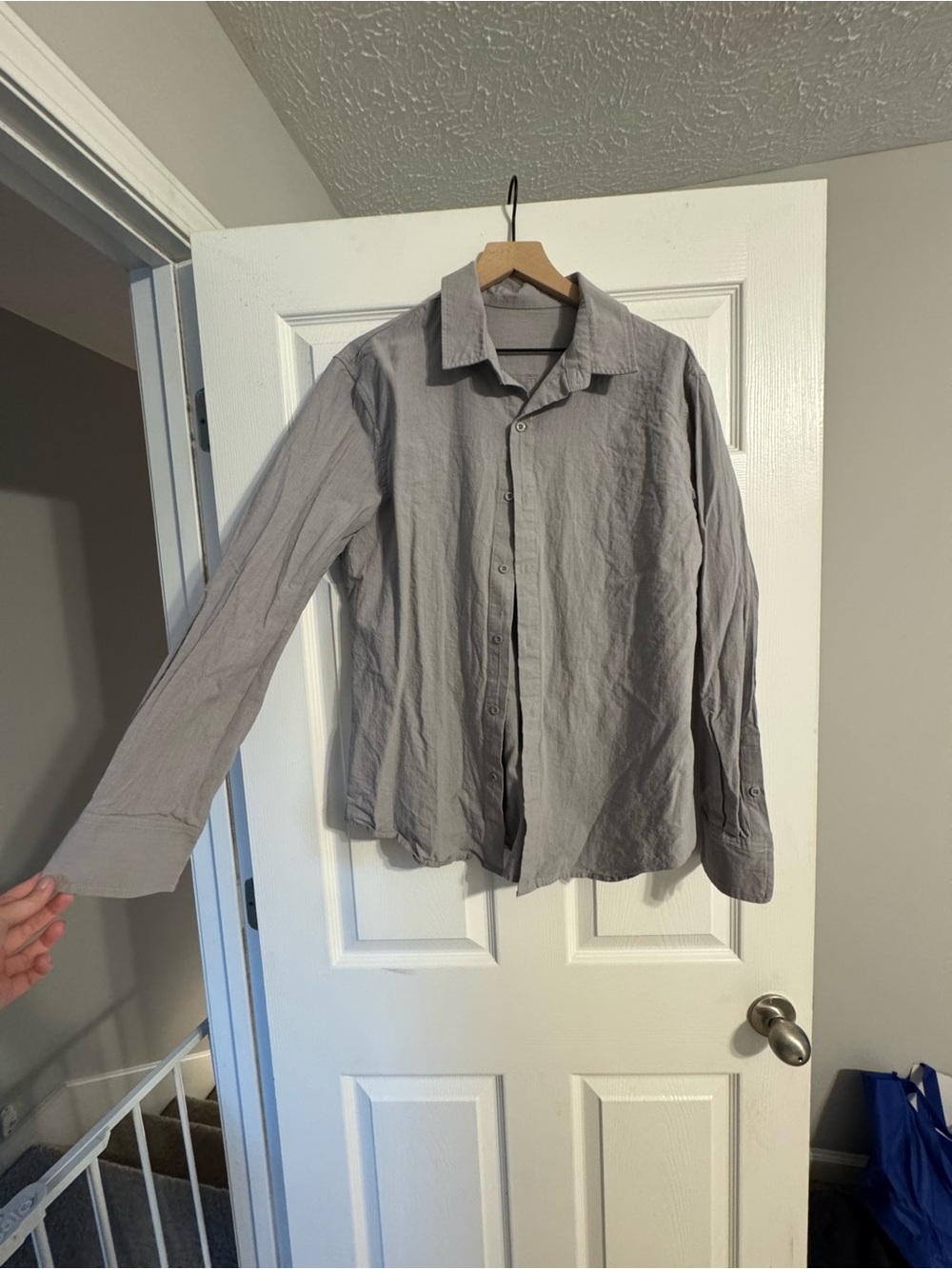Light Gray Linen Material Button-Up Shirt